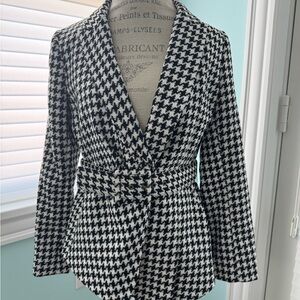 Tahari ASL Black and White Houndstooth Blazer